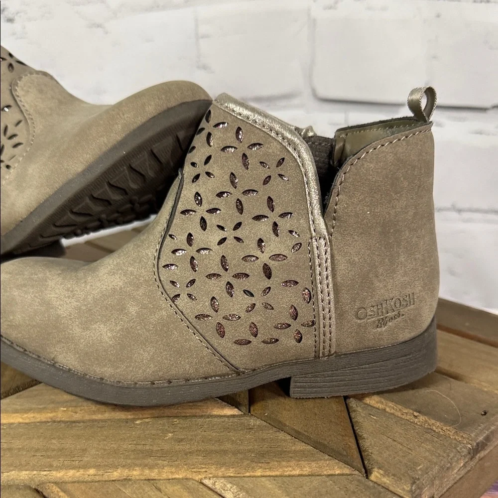OshKosh B'gosh Estelle Taupe Gray and Pink Glitter‎ Ankle Booties Cutout Design